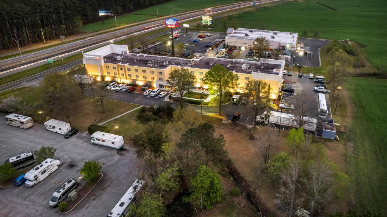 Fairfield Inn By Marriott Lumberton Exterior photo